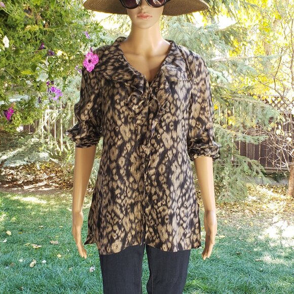 T TAHARI - Silk, , long sleeve blouse with ruffle accents - Picture 10 of 11